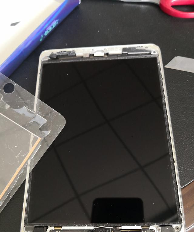 ipadmini外屏玻璃碎了,ipad mini6是全贴合屏幕吗图3