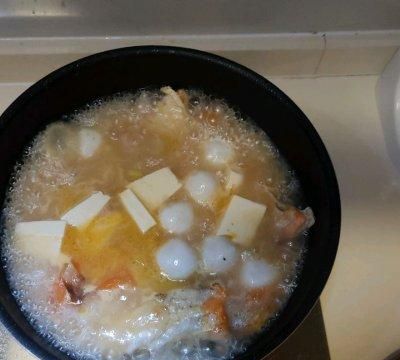 番茄鱼头豆腐汤的做法大全窍门(番茄豆腐鱼头汤教程)图7